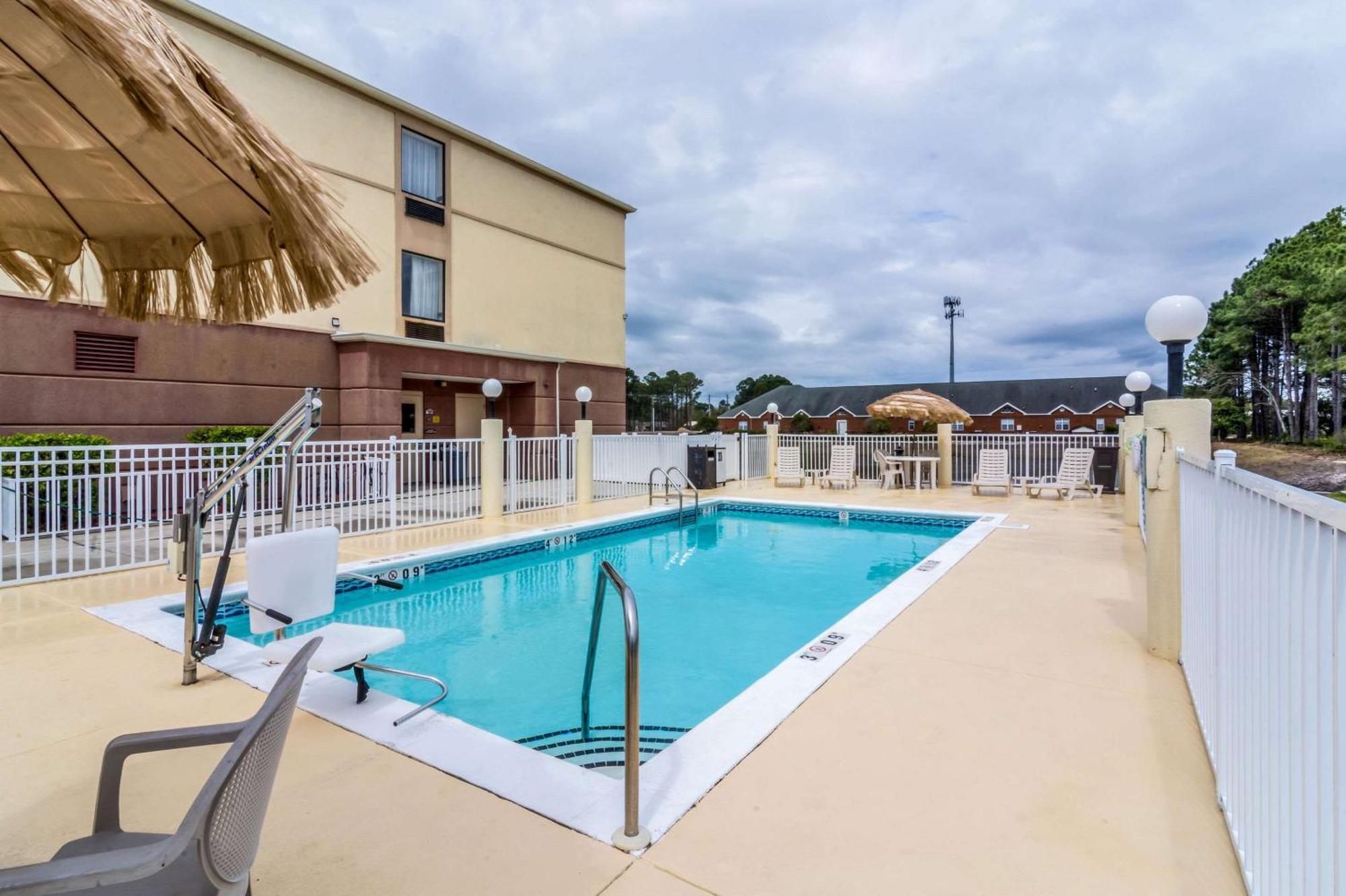 Comfort Inn & Suites Panama City North Exteriör bild